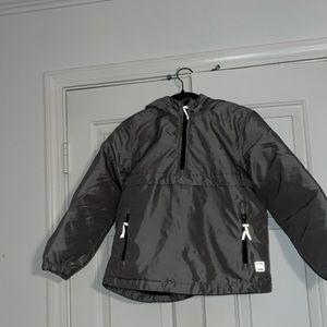Last chance!’ NWOT, Gap boys pull over coat